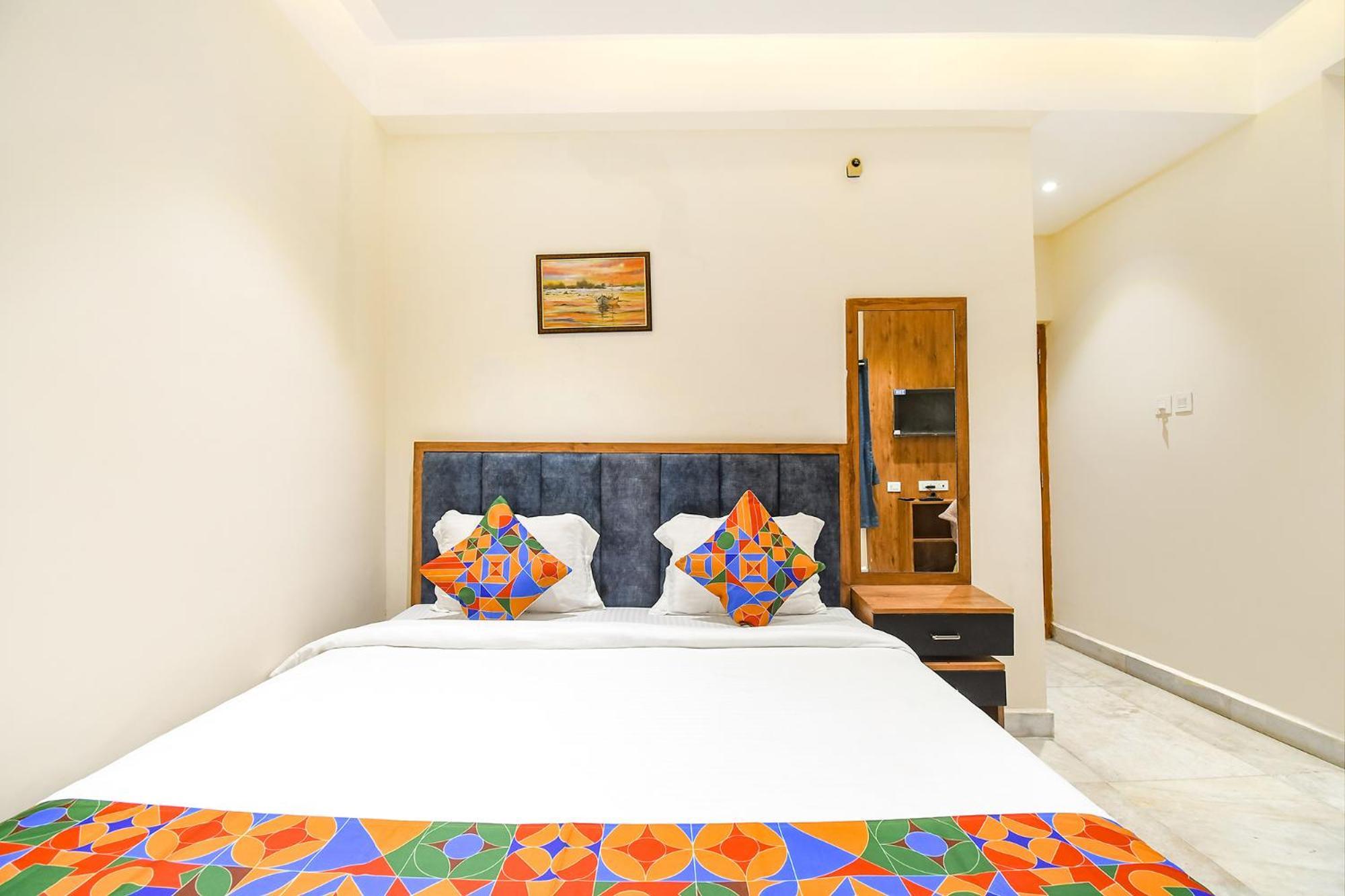 Fabhotel Prime The Golden Plaza - Nr Tarapith Temple المظهر الخارجي الصورة