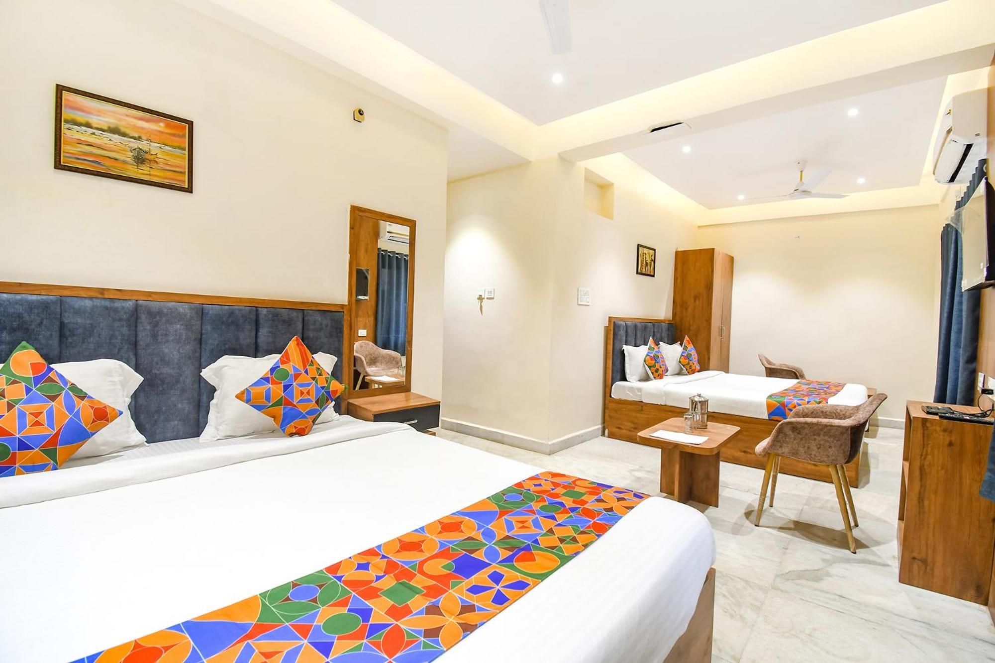 Fabhotel Prime The Golden Plaza - Nr Tarapith Temple المظهر الخارجي الصورة