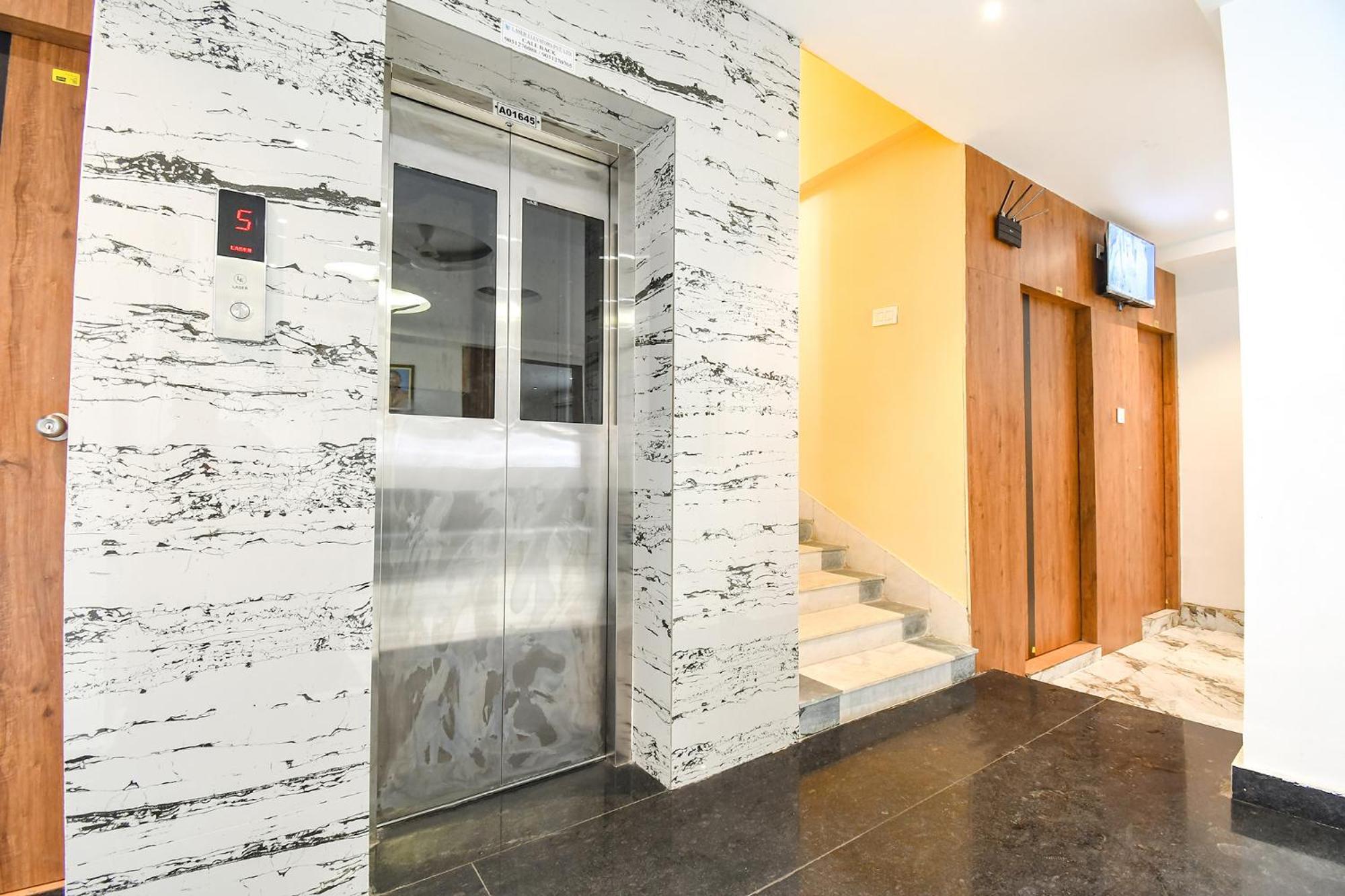 Fabhotel Prime The Golden Plaza - Nr Tarapith Temple المظهر الخارجي الصورة